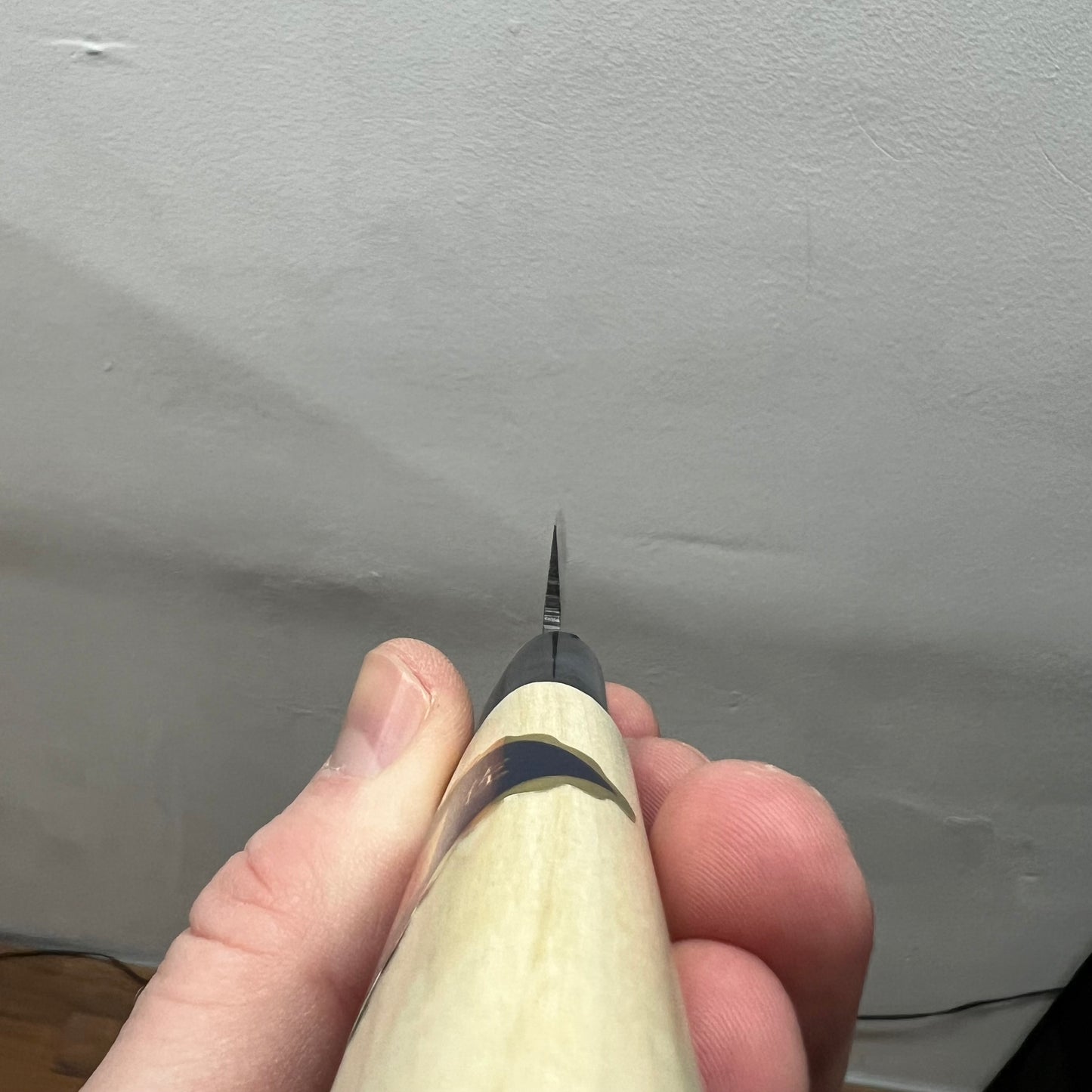 Tosa Petty 105mm white 1 carbon