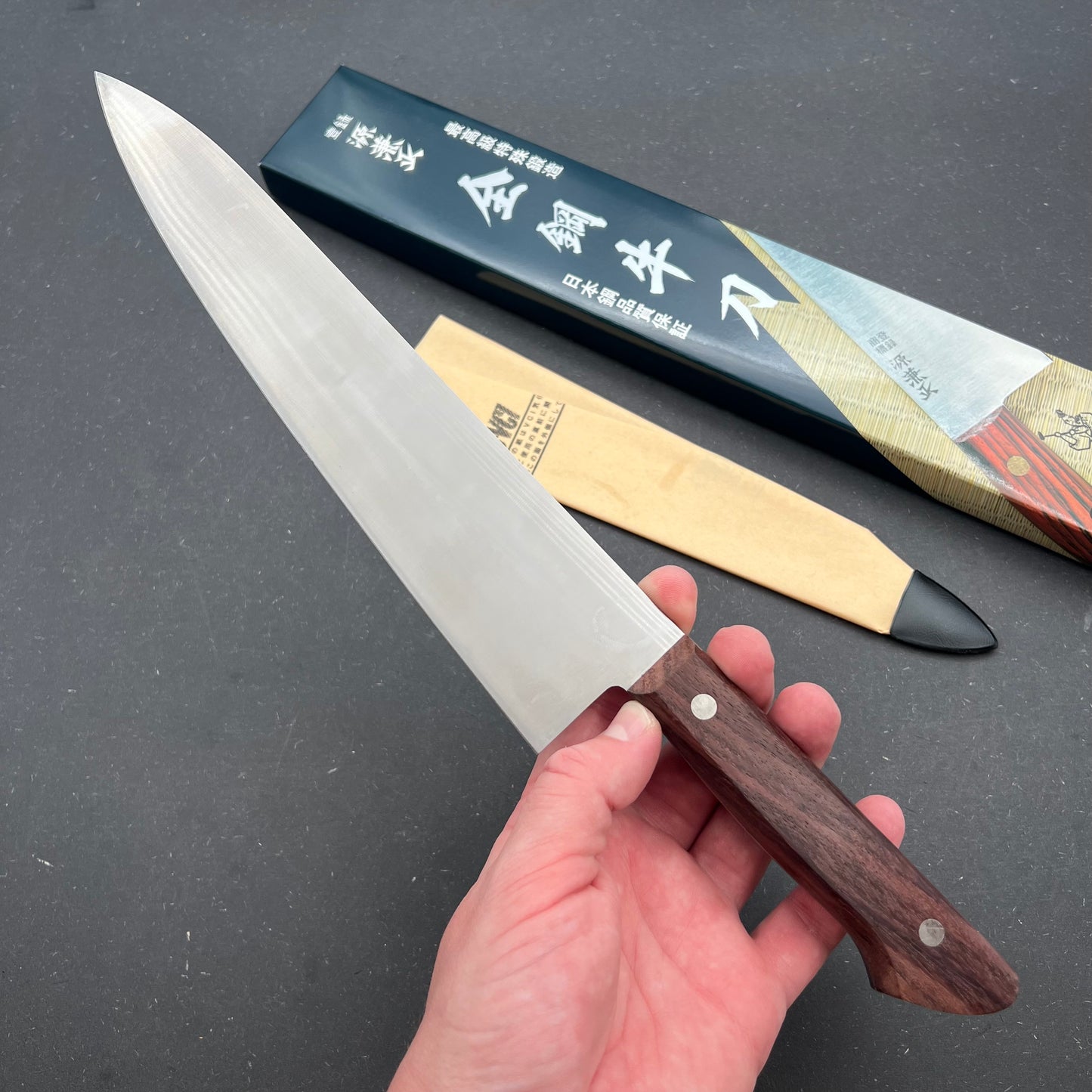 Kanetsune Minamoto Kanemasa Gyuto 240mm carbon