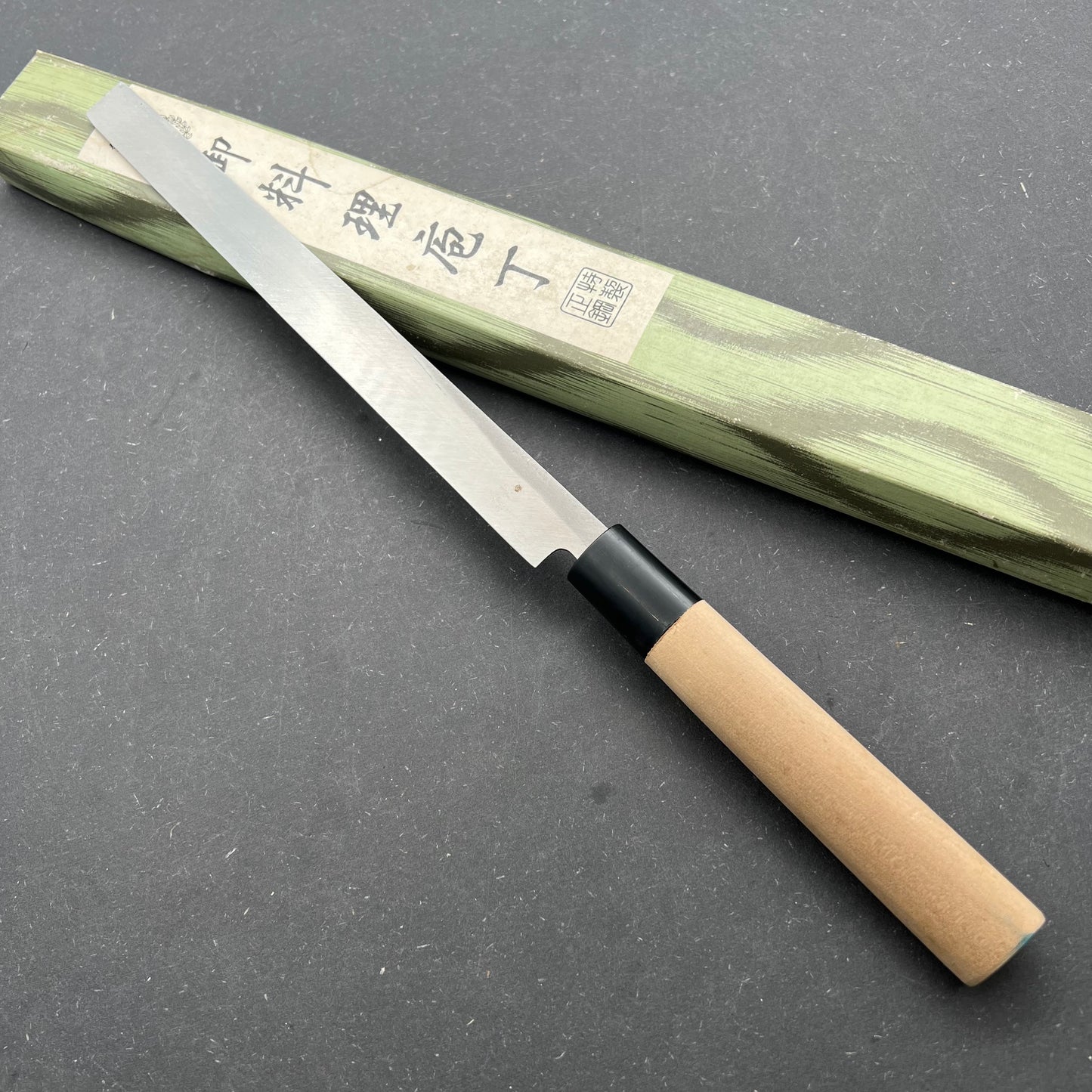 Takohiki 205mm carbon