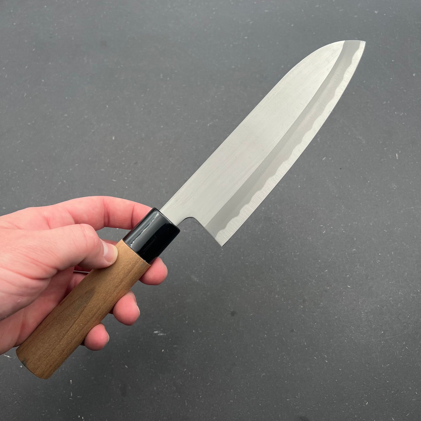 Santoku 170mm Carbon