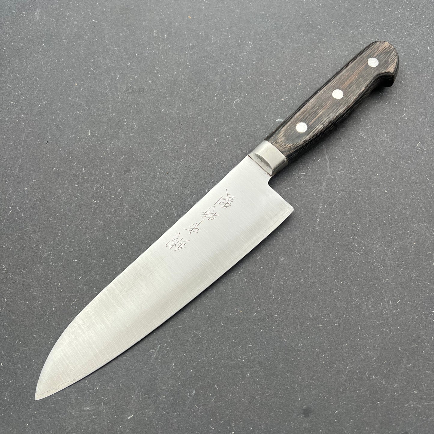 Santoku 180mm carbonkerne