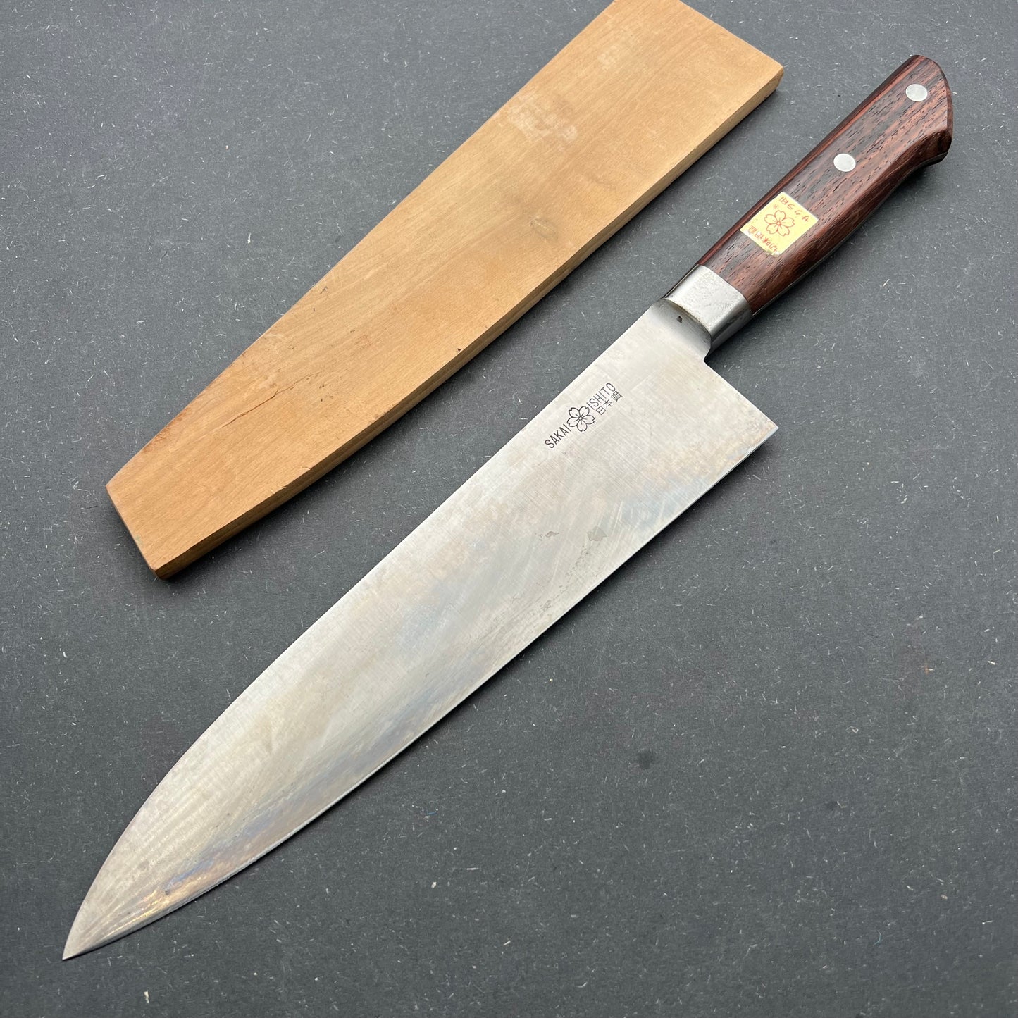 Sakai Ishito Gyuto 250mm carbon (inkl saya)