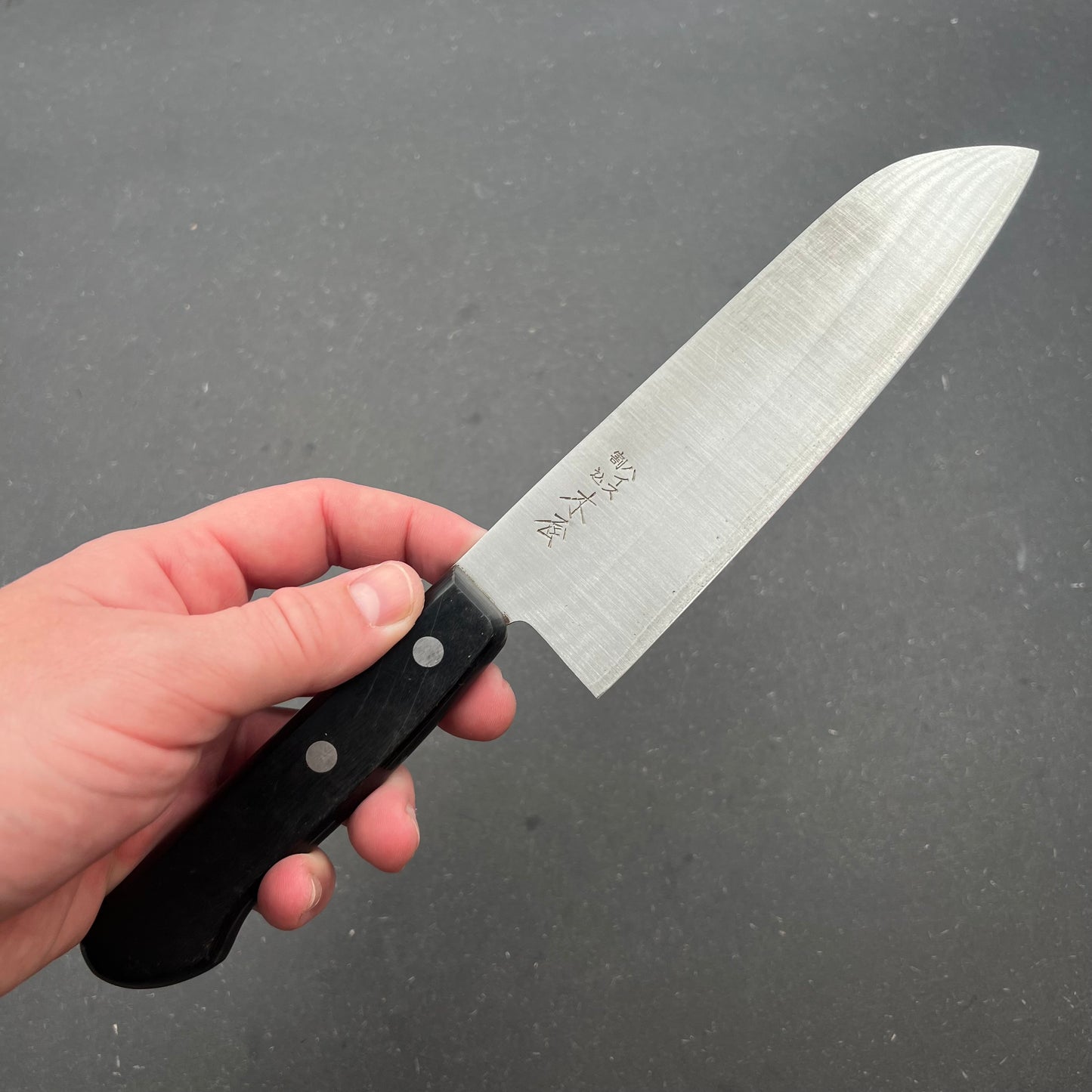 Kiya Santoku 175mm carbonkerne