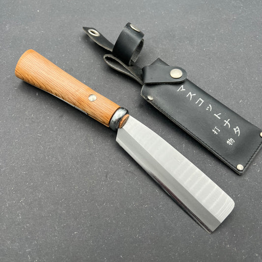 Hatched 110mm single bevel carbon