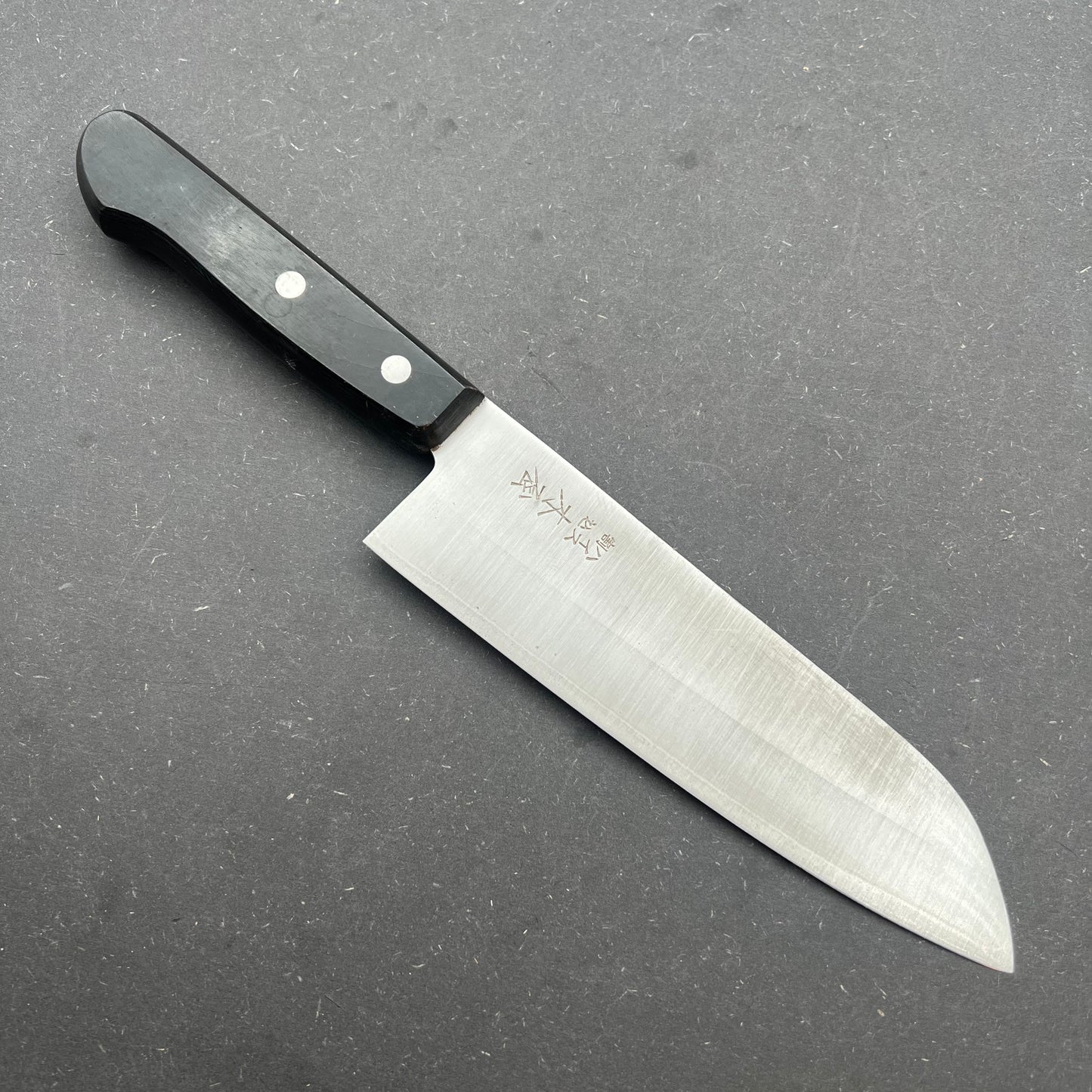 Kiya Santoku 175mm carbonkerne