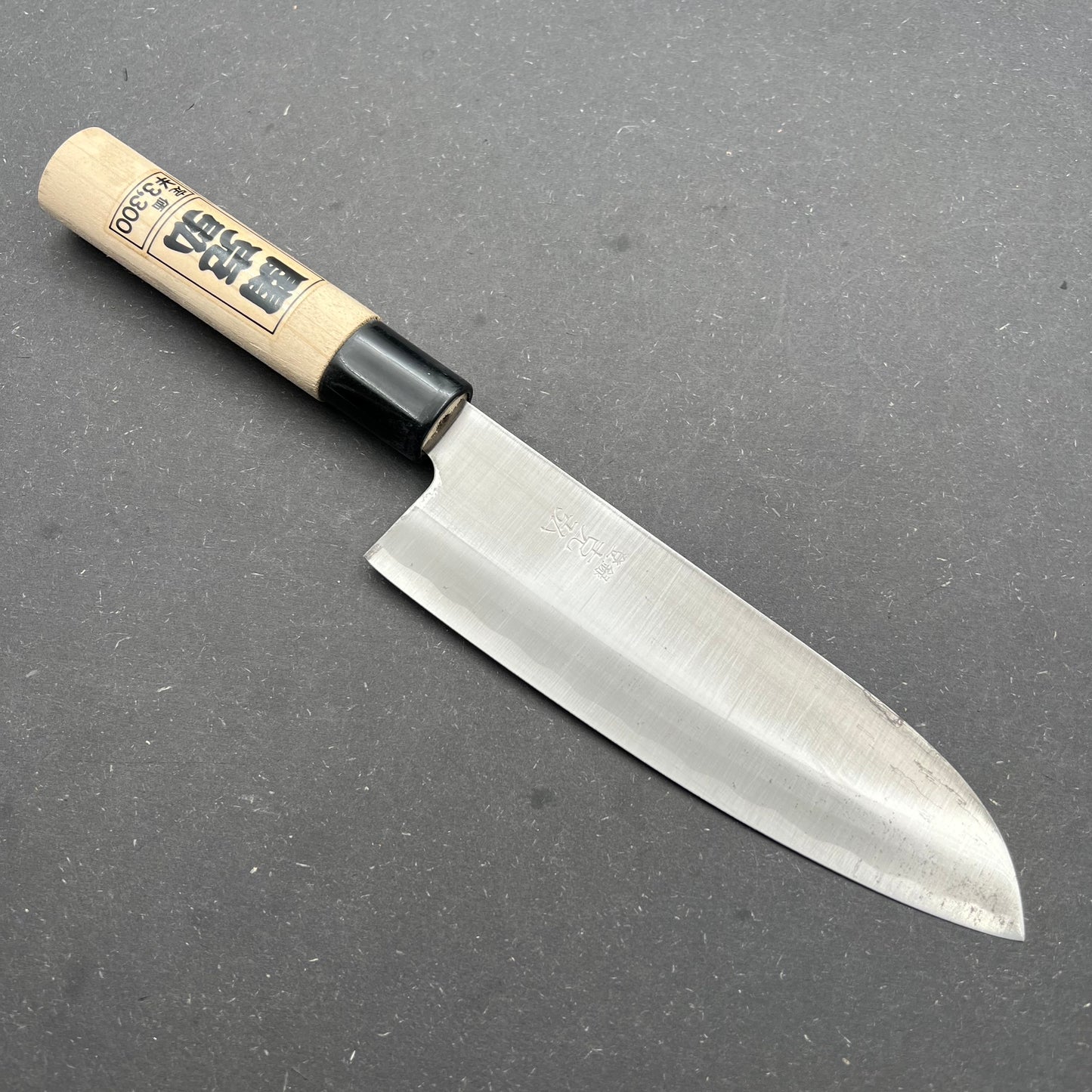 Santoku 175mm carbon