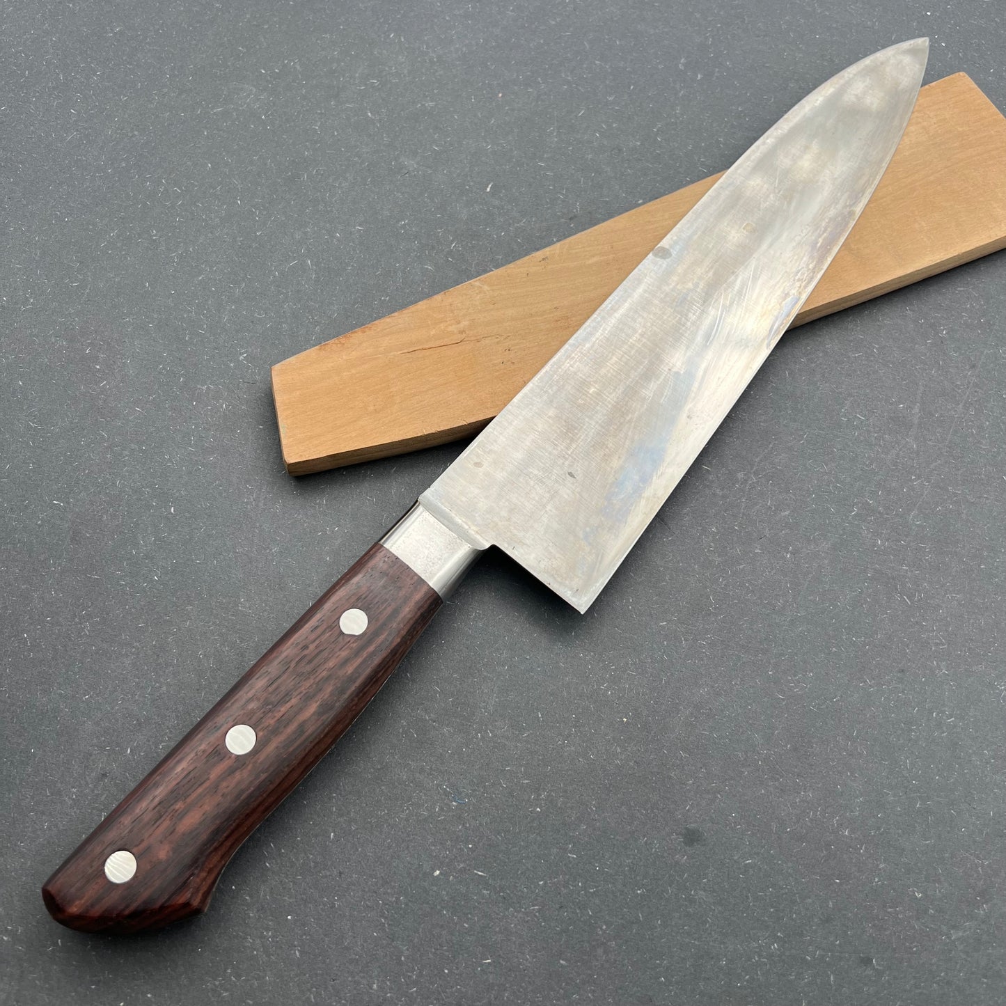 Sakai Ishito Gyuto 250mm carbon (inkl saya)