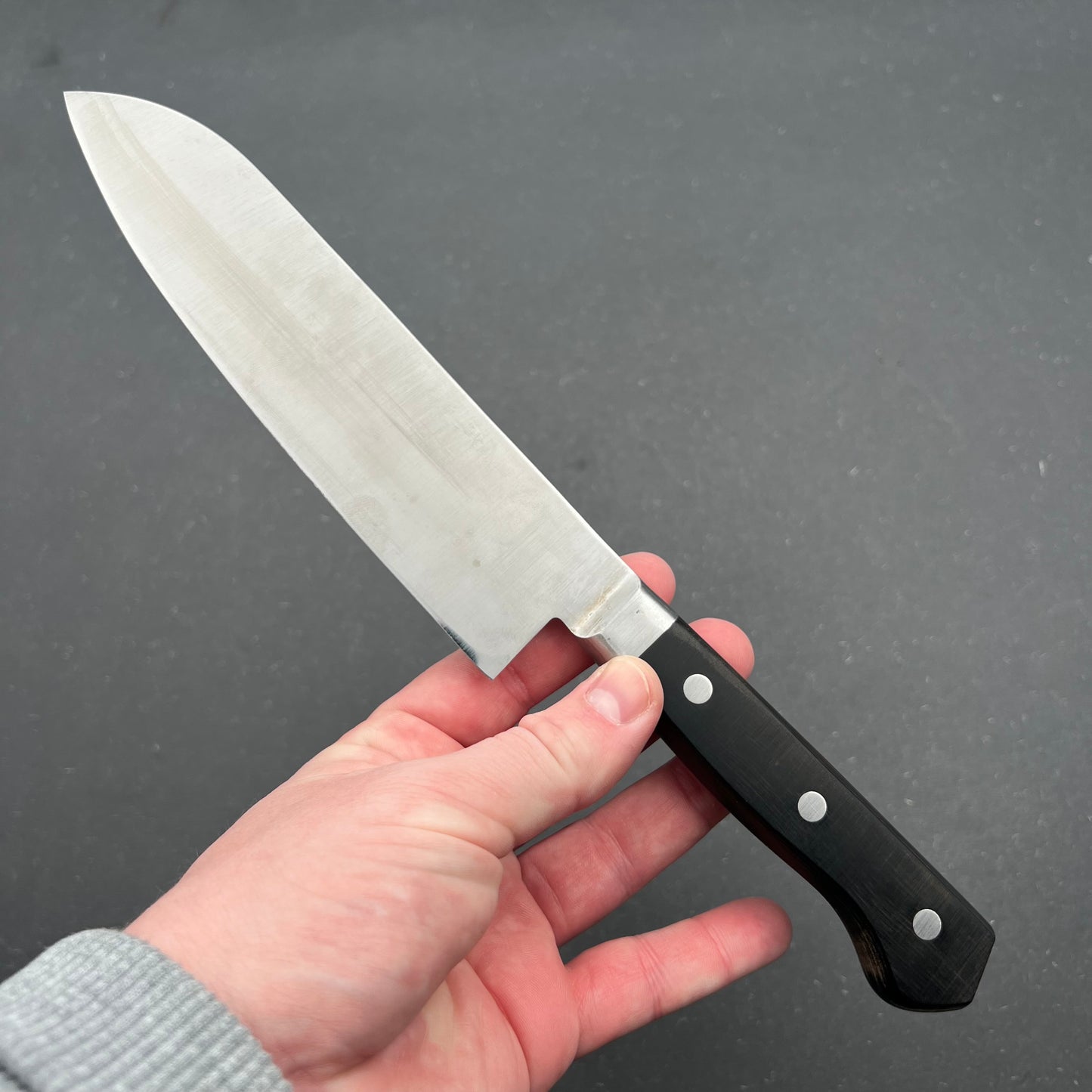 Santoku 170mm Carbon