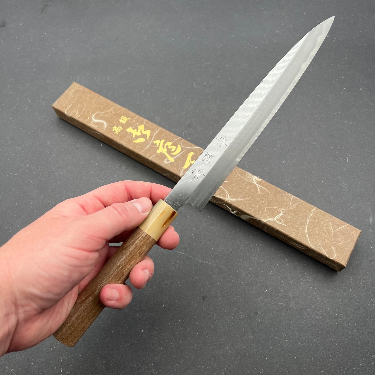 Katsusaku Yanagiba 210mm carbon
