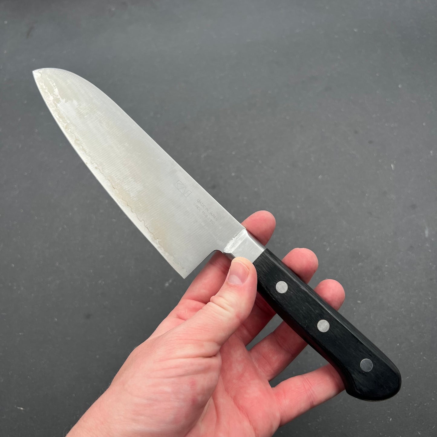 Kai Seki Santoku 175mm rustfri