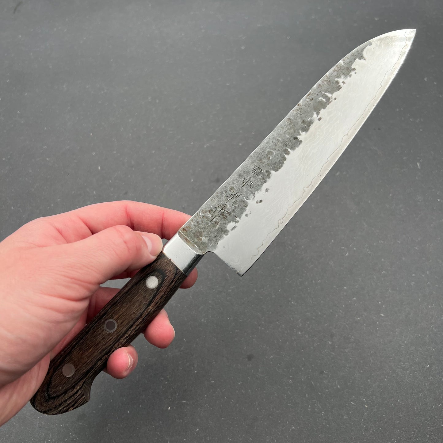 Santoku 190mm Kurouchi Damascus Carbon