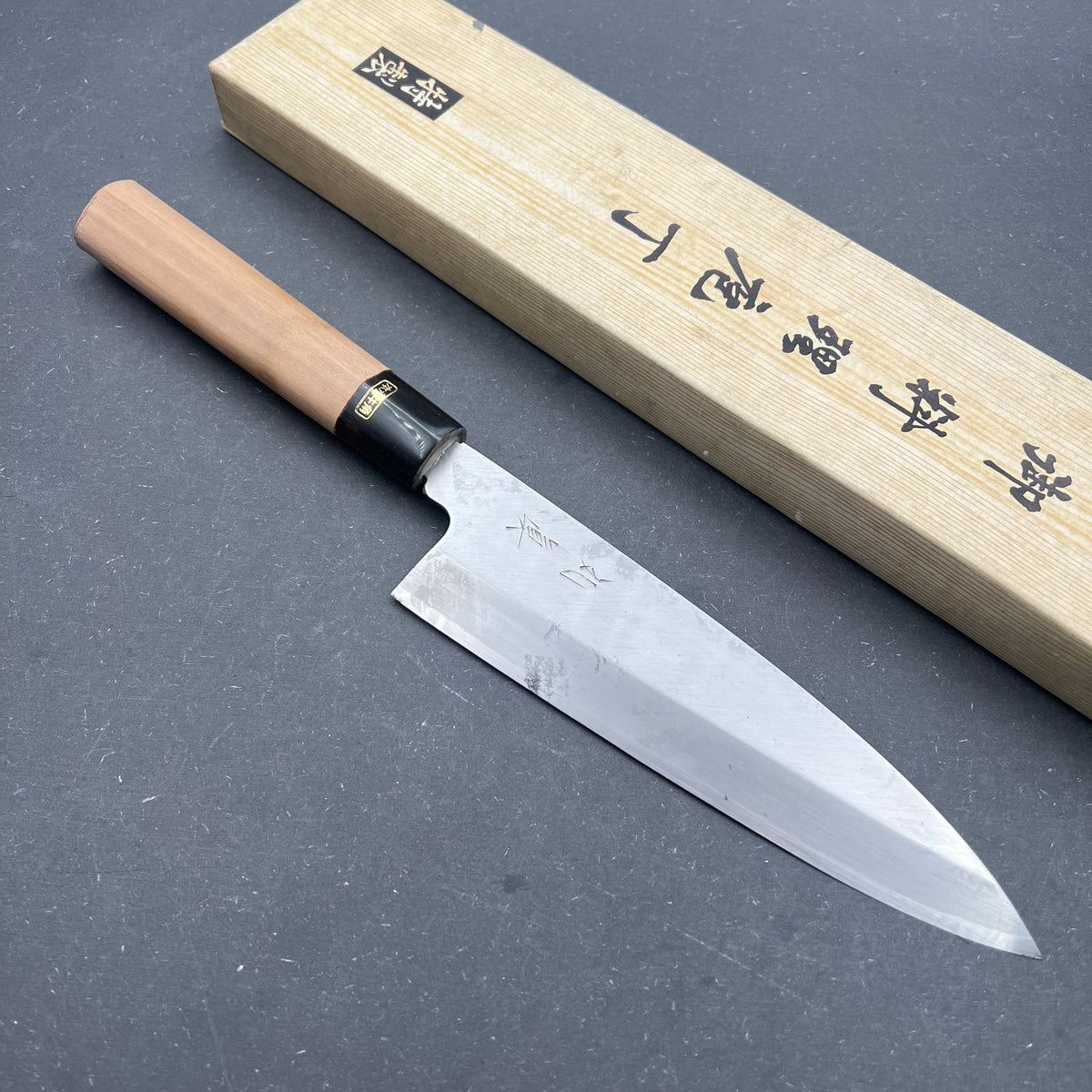 Miroshi Deba 190mm carbon