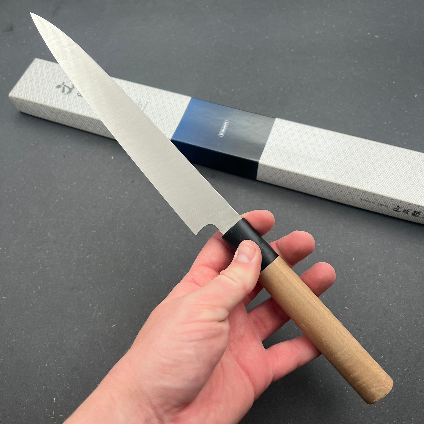 Yoshikin Yanagiba 210mm rustfri