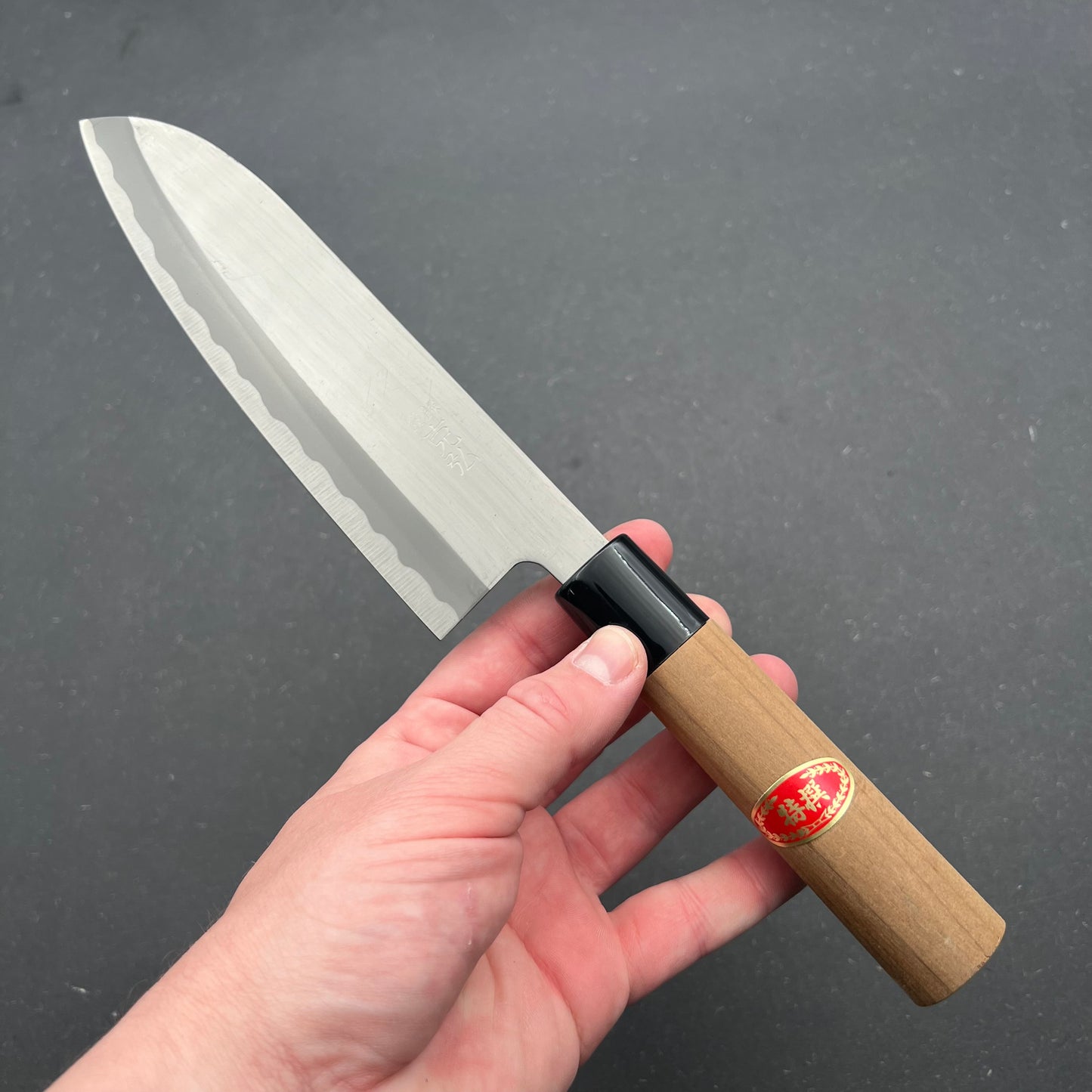 Santoku 170mm Carbon