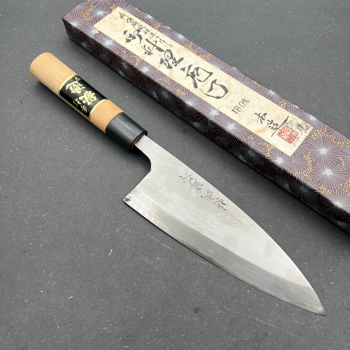 Deba 180mm carbon