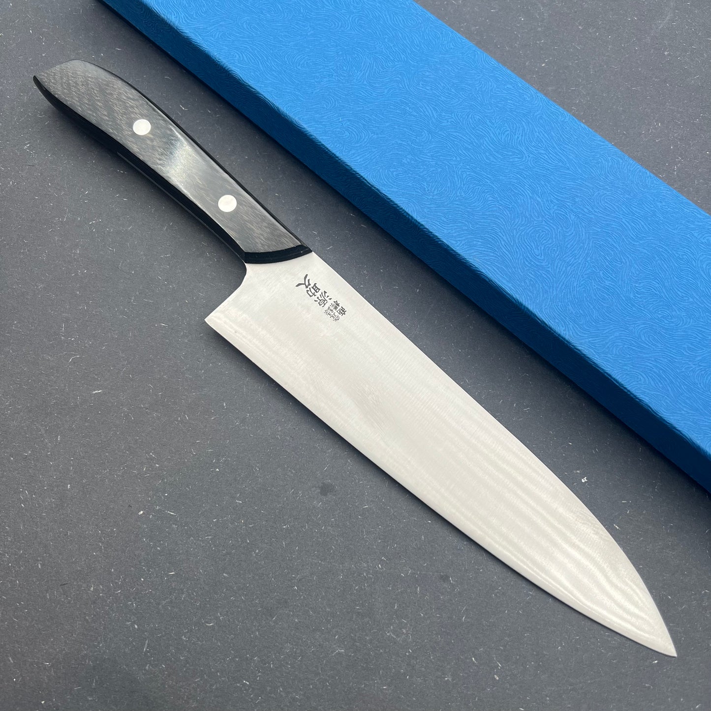 Minamoto no Sukehisa Gyuto 200mm Swedish carbonsteel