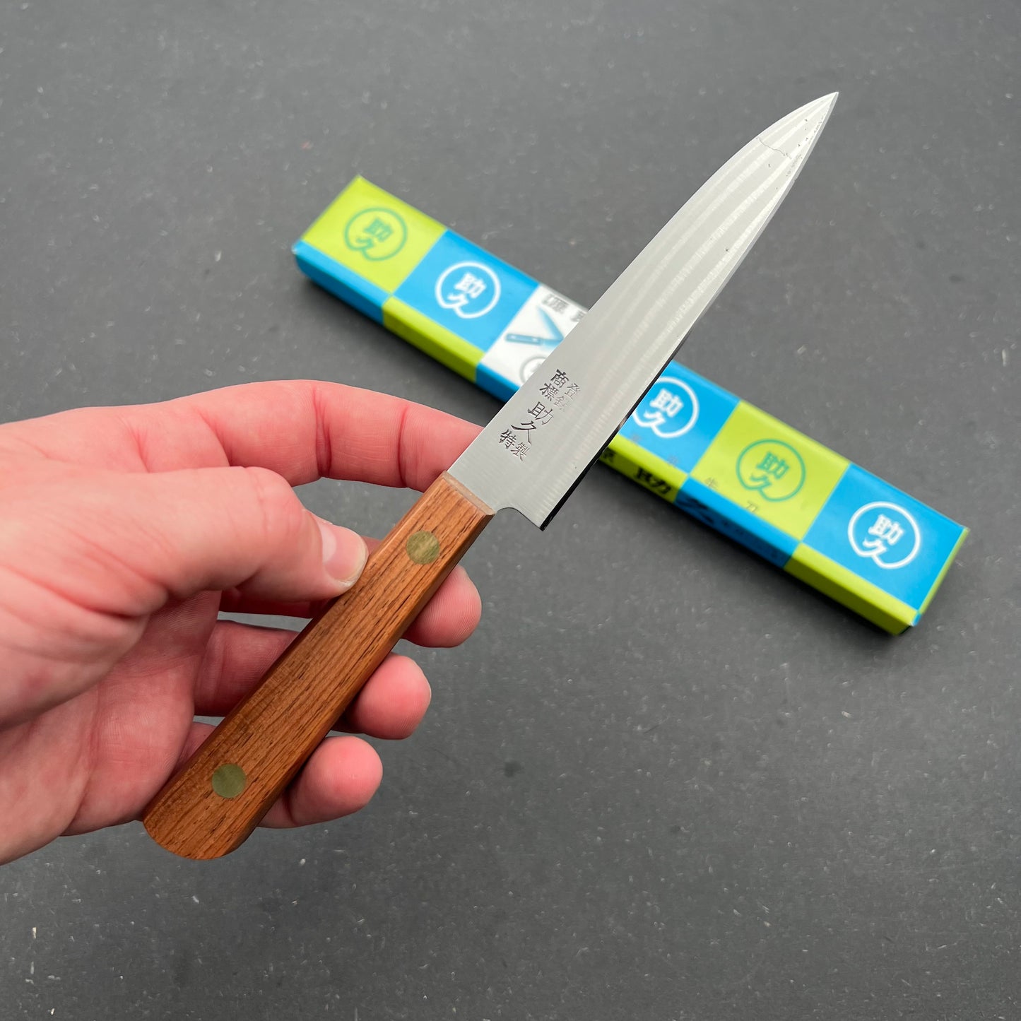 Minamoto no Sukehisa Petty 120mm carbon